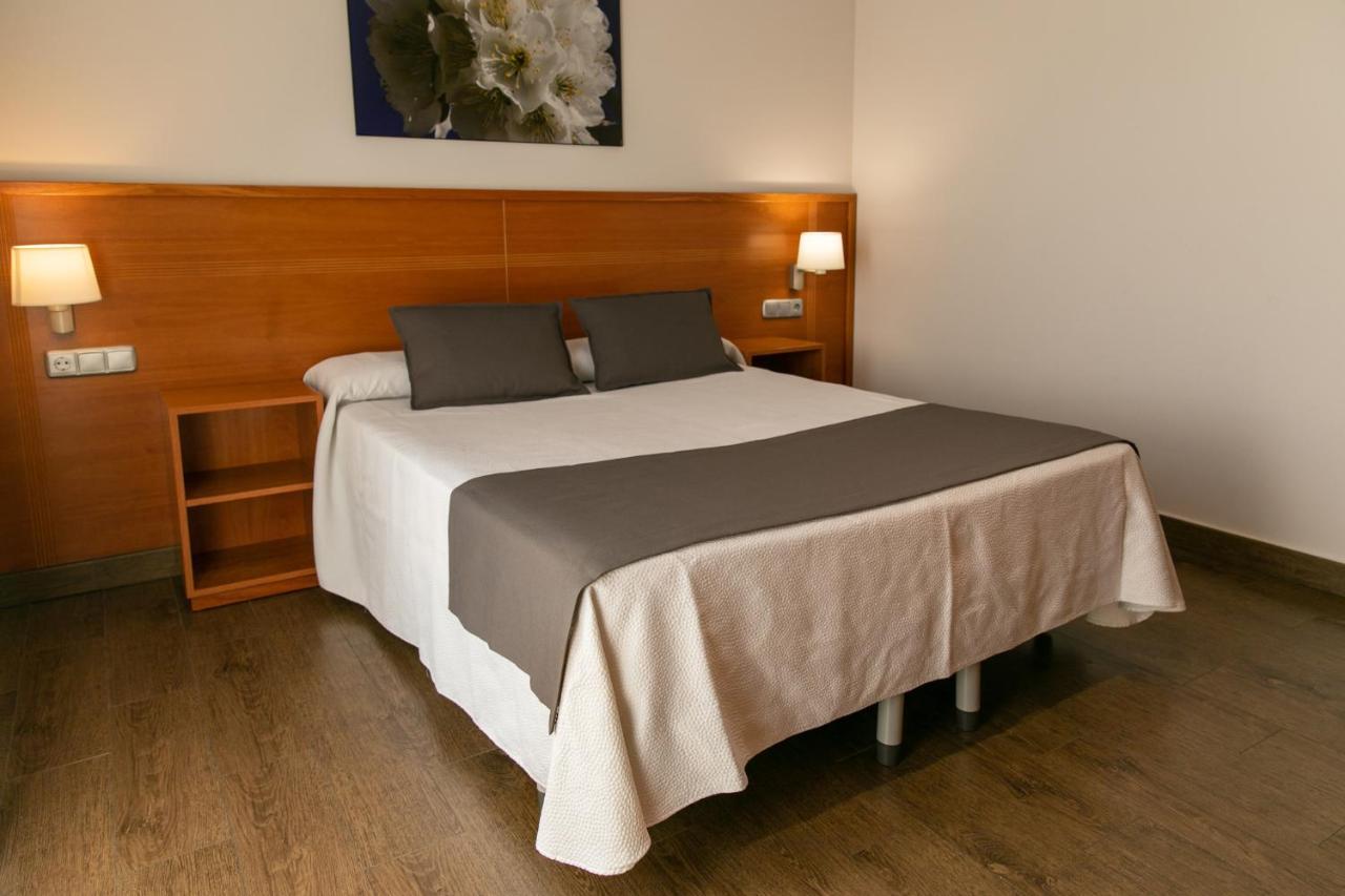 Aparthotel Cal Marcal Puig-reig Exterior photo