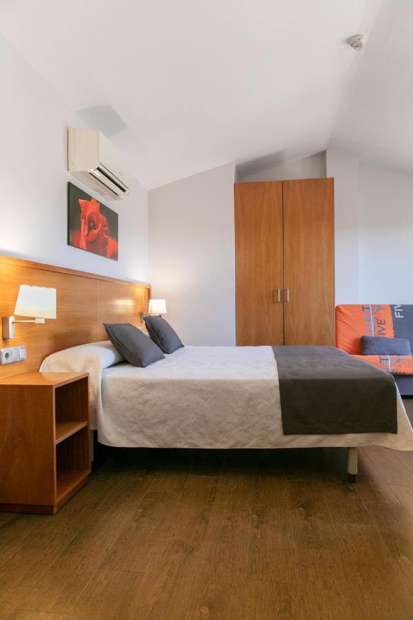 Aparthotel Cal Marcal Puig-reig Exterior photo